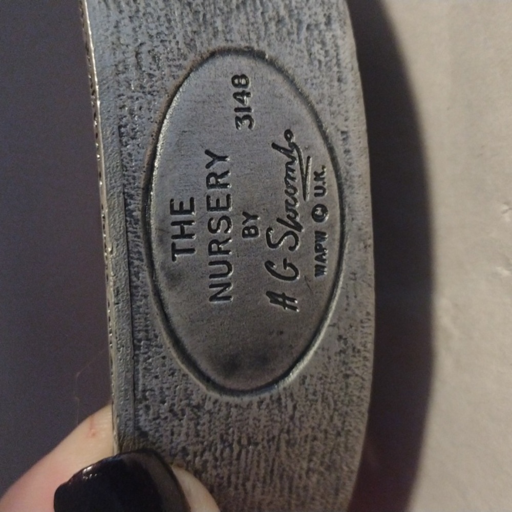 Tudor Mint pewter dragon "The Nursery" - Picture 7 of 10